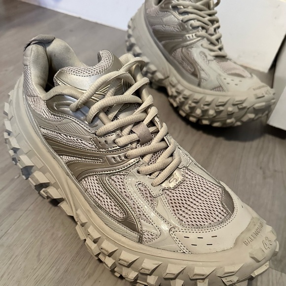 Balenciaga shoes - Picture 4 of 6